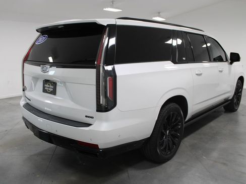 Used 2021 Cadillac Escalade ESV Sport Platinum AWD/4WD image 10
