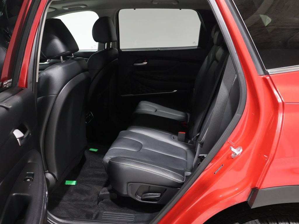 Used 2022 Hyundai Santa Fe SEL w/ Convenience + Premium Package AWD/4WD image 16