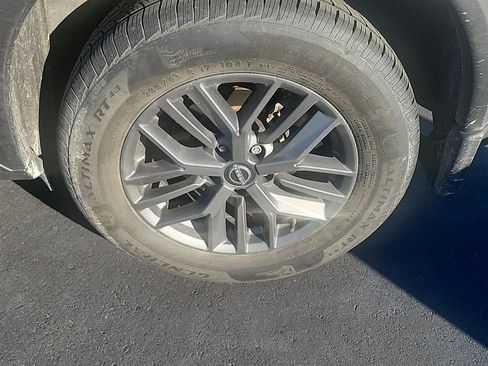 Certified 2023 Nissan Rogue S image 11