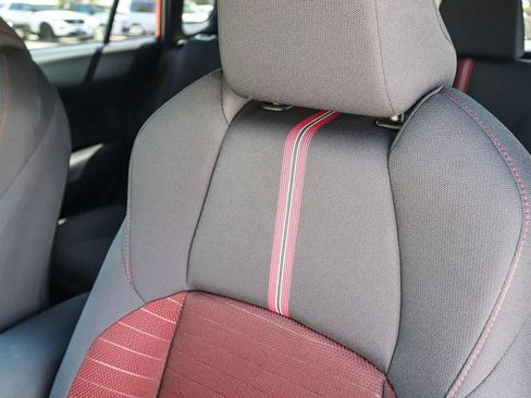 Used 2025 Toyota Corolla Cross AWD Hybrid w/ Moonroof Package image 27