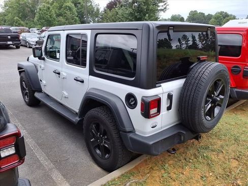 Used 2023 Jeep Wrangler Unlimited Sport AWD/4WD image 6