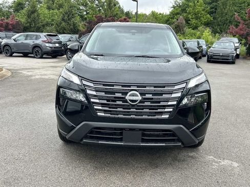 New 2026 Nissan Rogue SV AWD/4WD image 2