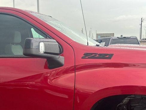 Used 2022 Chevrolet Silverado 1500 LT Trail Boss w/ Safety Package AWD/4WD image 8