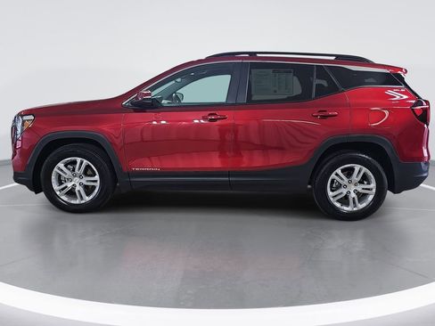 Certified 2023 GMC Terrain SLE w/ Driver Convenience Package FWD image 7