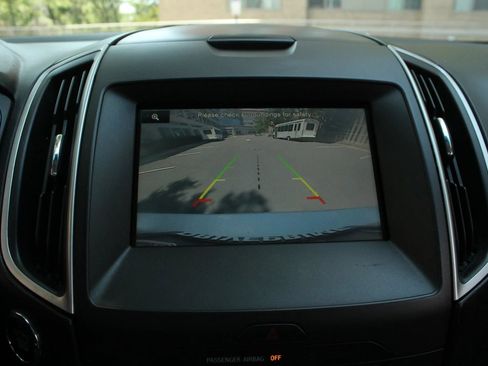 Used 2015 Ford Edge SEL w/ Equipment Group 201A AWD/4WD image 31