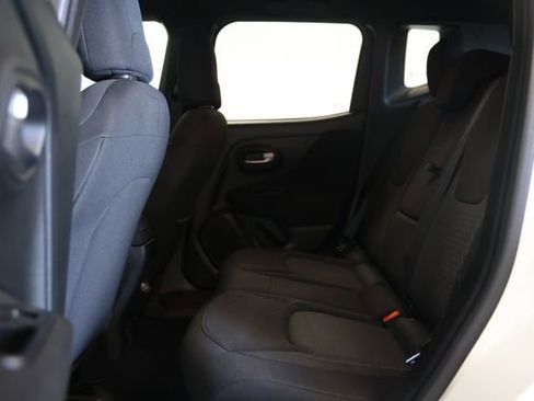 Used 2021 Jeep Renegade Latitude AWD/4WD image 33