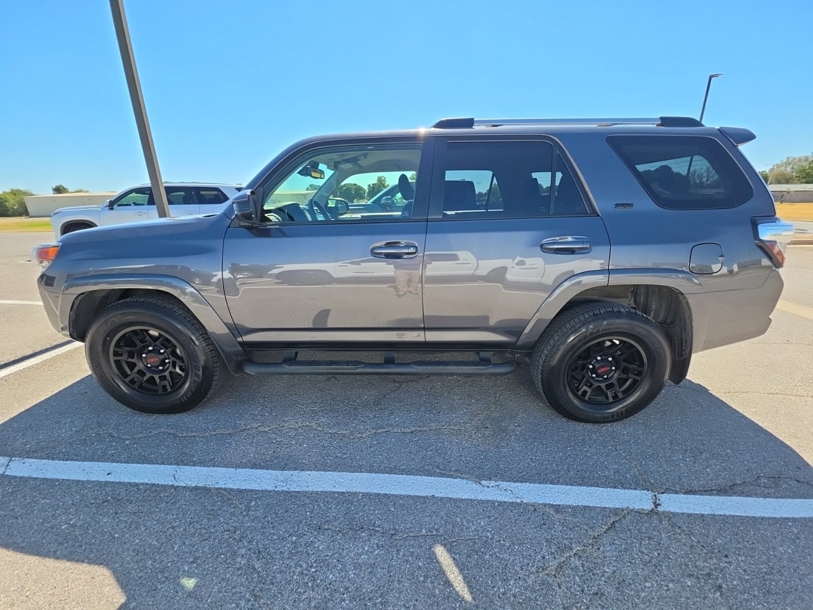 Used 2023 Toyota 4Runner SR5 RWD image 4