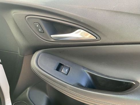 Used 2021 Buick Encore GX Select w/ Sport Touring Package image 15