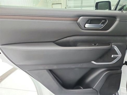 New 2026 Nissan Armada Platinum Reserve image 35