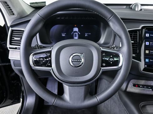 Certified 2024 Volvo XC90 T8 Ultimate w/ Lounge Package image 11