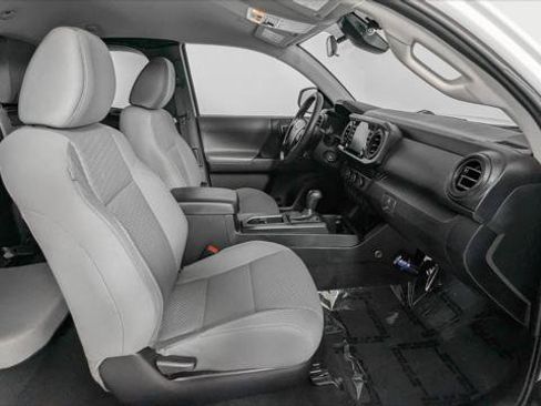 Used 2021 Toyota Tacoma SR RWD image 16