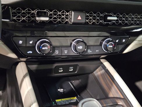 Used 2023 Honda Accord Touring image 31