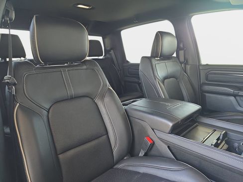 Used 2023 RAM 1500 Limited AWD/4WD image 12