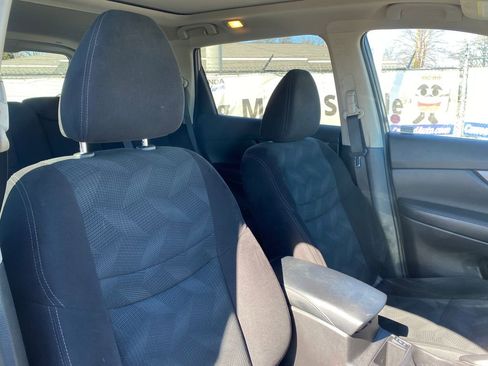 Used 2014 Nissan Rogue SL image 18