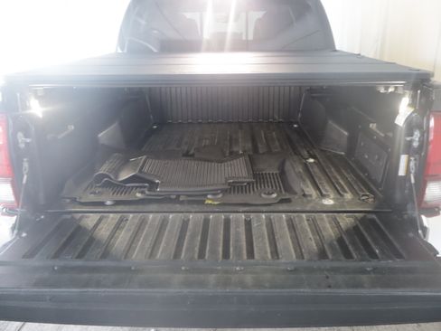 Certified 2021 Toyota Tacoma SR5 image 11