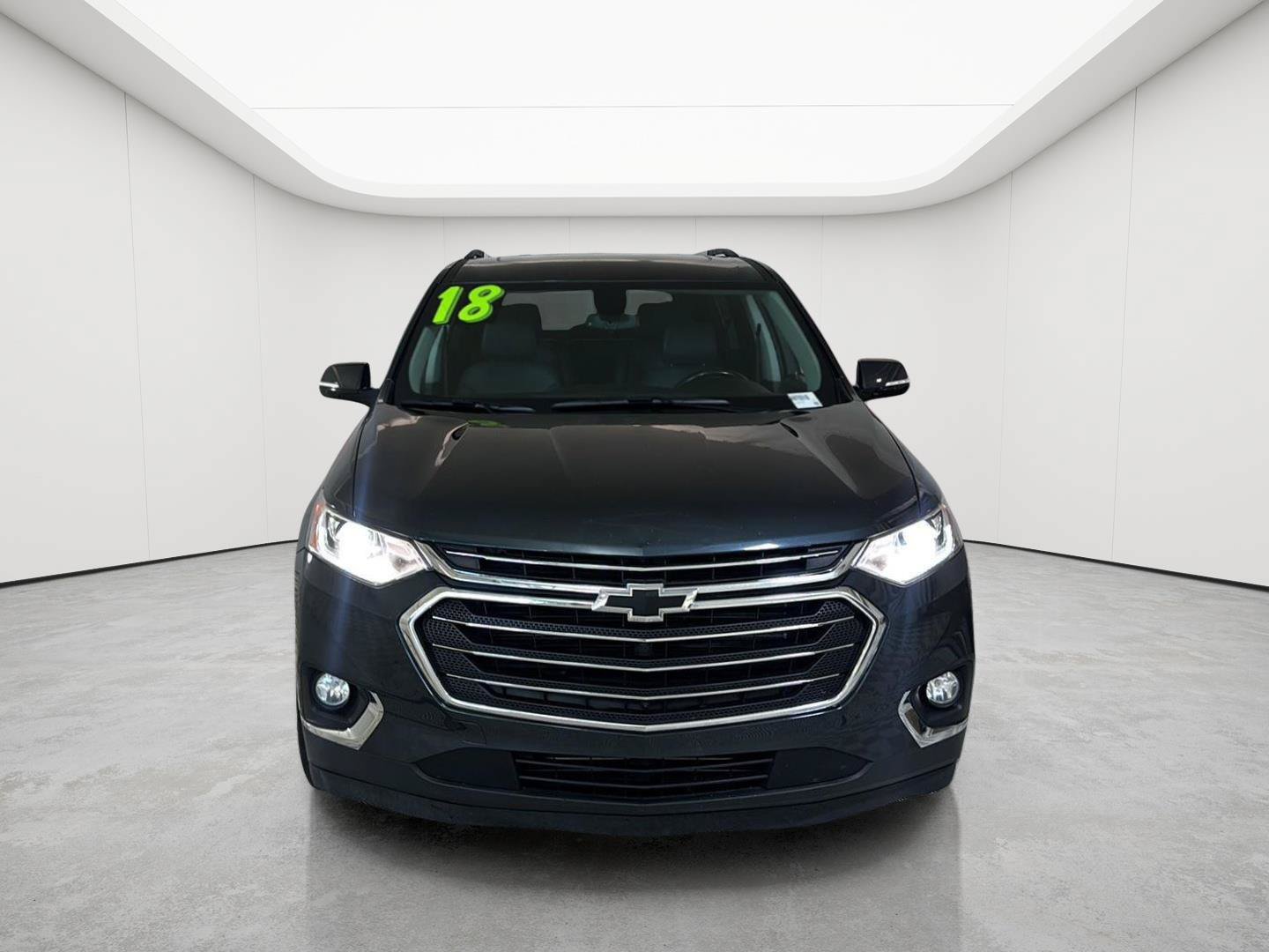 Used 2018 Chevrolet Traverse LT w/ LPO, Floor Liner Package AWD/4WD image 2