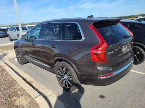 Used 2025 Volvo XC90 B5 Plus image 12
