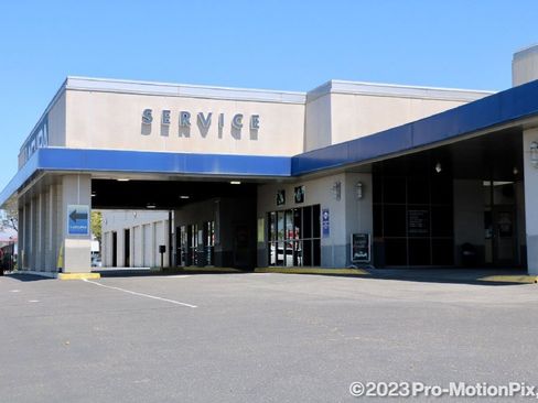 Used 2023 Ford Bronco Sport Outer Banks w/ Tech Package image 5