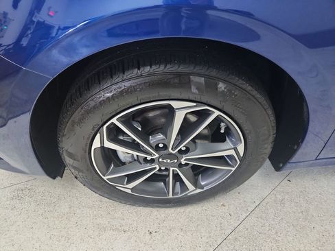Certified 2024 Kia Forte LXS FWD image 14