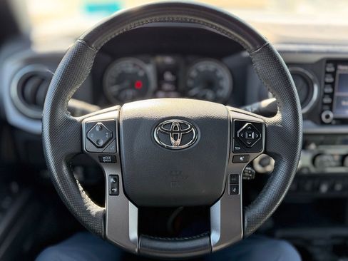 Used 2023 Toyota Tacoma TRD Off-Road image 7