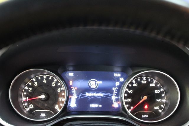 Used 2019 Jeep Compass Limited AWD/4WD image 18