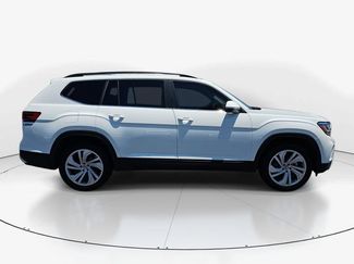 Used 2023 Volkswagen Atlas SE w/ Panoramic Sunroof Package FWD video 2