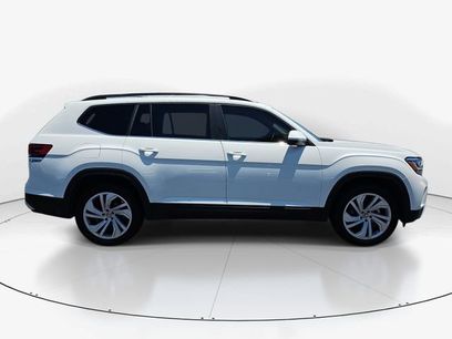 Used 2023 Volkswagen Atlas SE w/ Panoramic Sunroof Package