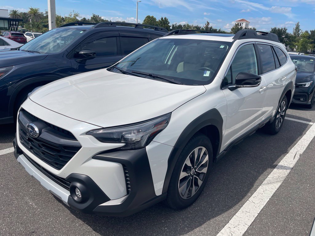 Certified 2025 Subaru Outback Limited AWD/4WD image 1