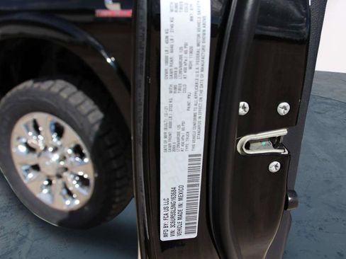 Used 2022 RAM 2500 Limited image 31