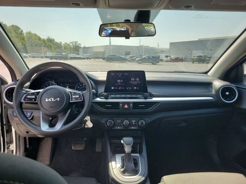 Used 2023 Kia Forte LXS w/ LXS Technology Package FWD image 20
