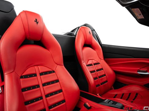 Used 2021 Ferrari F8 Tributo RWD image 50