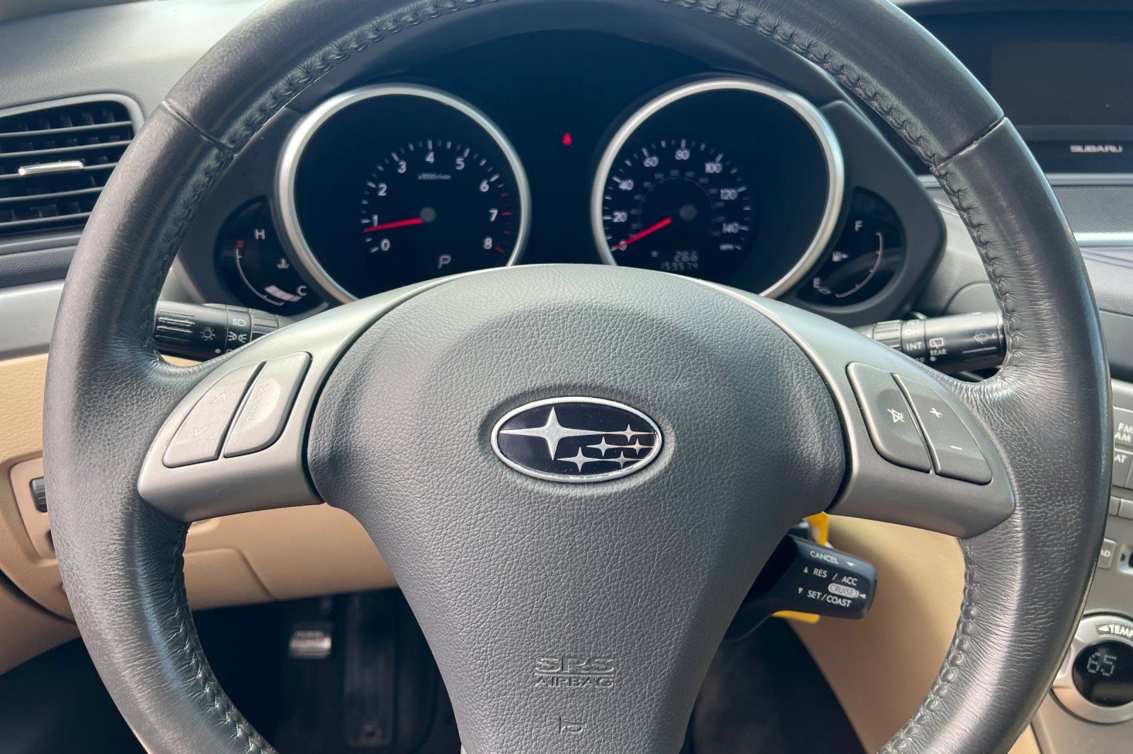 Used 2010 Subaru Tribeca Limited AWD/4WD image 24