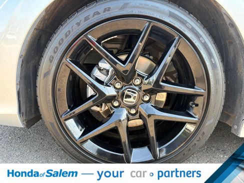 Used 2025 Honda Civic Sport image 8