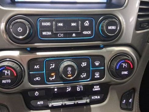 Used 2017 Chevrolet Suburban LT AWD/4WD image 32