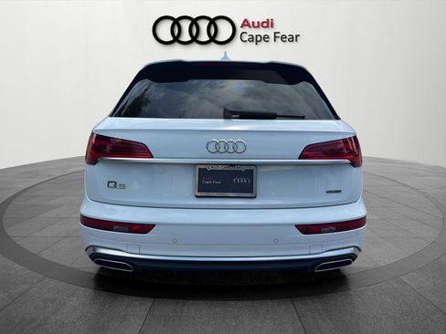 Used 2023 Audi Q5 2.0T Premium w/ Convenience Package AWD/4WD image 4