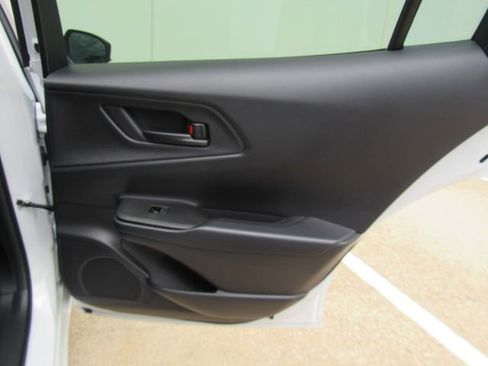 Used 2023 Toyota Prius Prime SE image 21