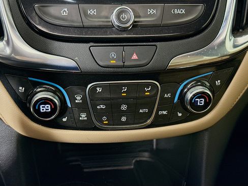 Used 2023 Chevrolet Equinox Premier image 17