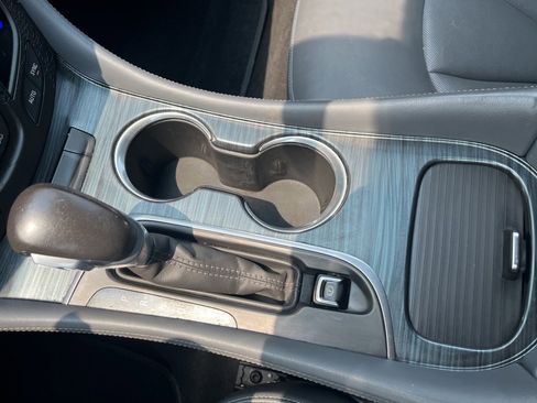 Used 2020 Buick Envision Essence image 24