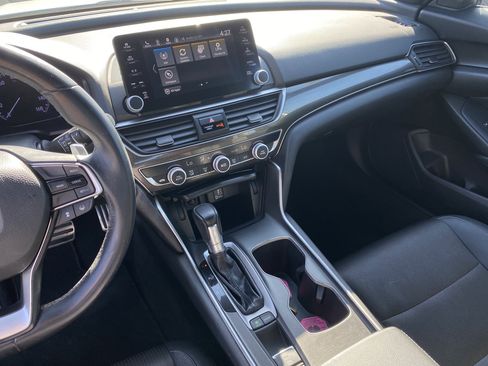 Used 2019 Honda Accord Sport image 14