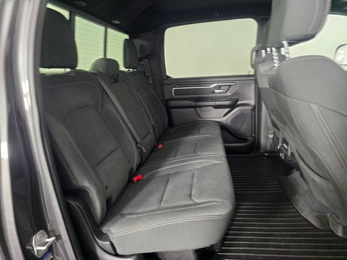 Used 2019 RAM 1500 Big Horn AWD/4WD image 40