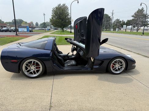 Used 1999 Chevrolet Corvette 2LT w/ Performance Handling Pkg image 4