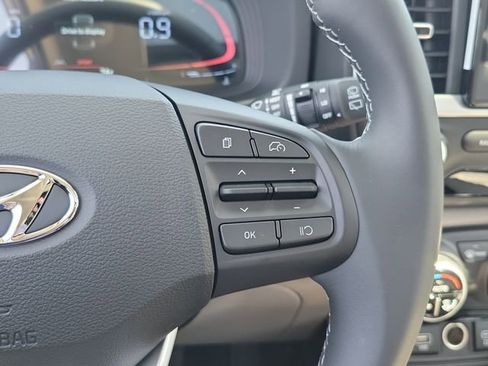 New 2026 Hyundai Venue SEL FWD image 8