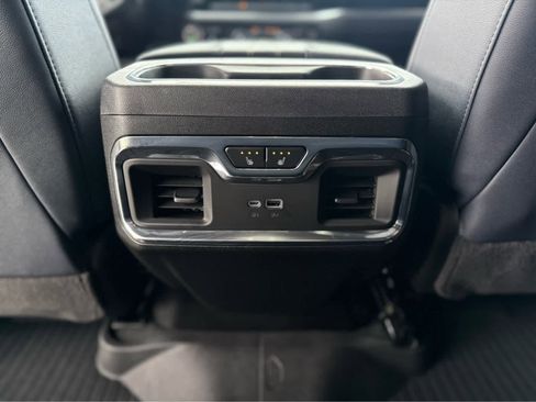 Used 2025 Chevrolet Silverado 2500 High Country w/ Technology Package image 38