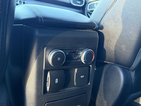 Used 2022 Ford Explorer ST image 13