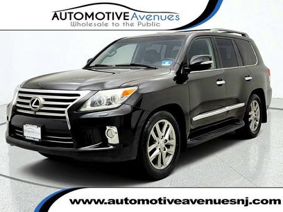 Used 2013 Lexus LX 570 4WD w/ Luxury Pkg