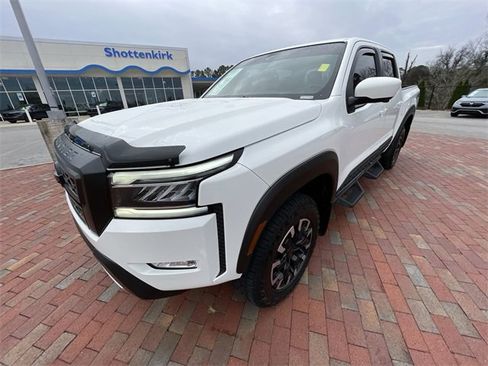 Used 2024 Nissan Frontier PRO-4X w/ Pro Convenience Package image 30