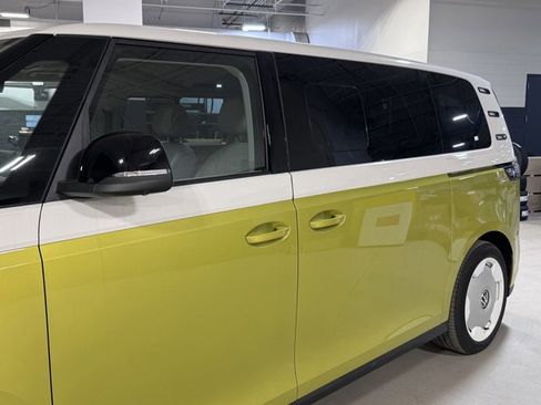 New 2025 Volkswagen ID. Buzz 1st Edition image 47