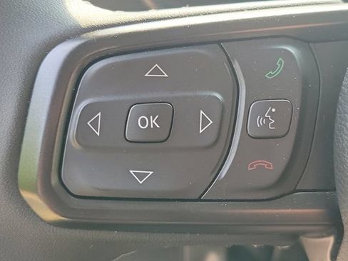 Used 2026 Jeep Wrangler Unlimited Rubicon AWD/4WD image 11