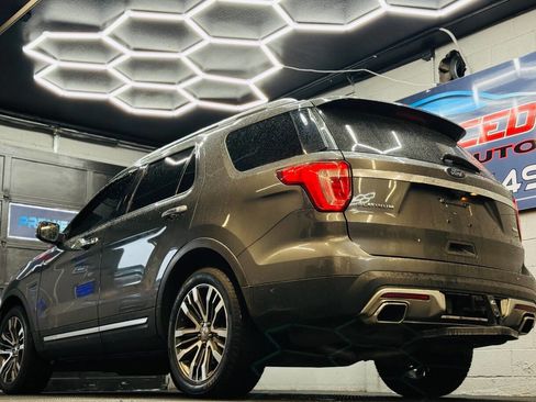 Used 2016 Ford Explorer Platinum image 11