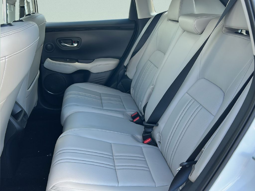 New 2027 Honda HR-V EX-L image 9
